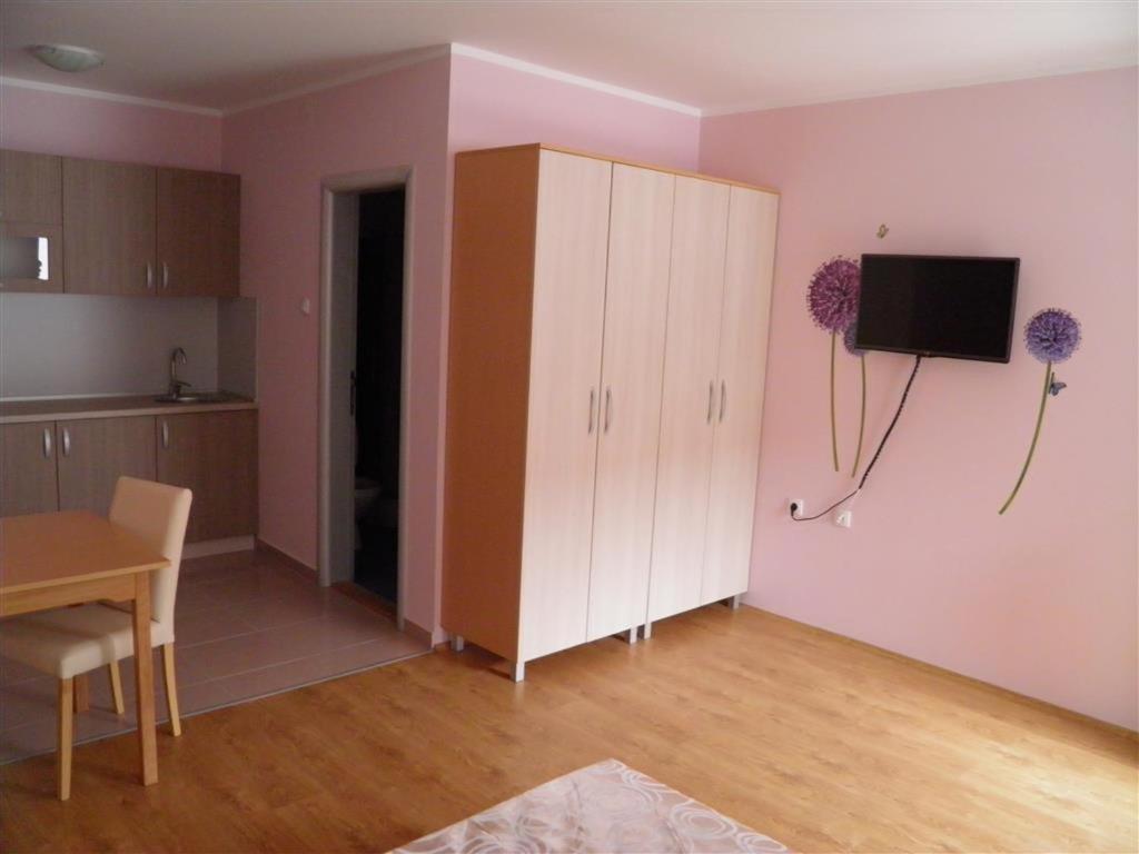 B&B Zmajevo Gnezdo 021 Sremska Kamenica Экстерьер фото
