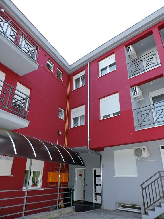 B&B Zmajevo Gnezdo 021 Sremska Kamenica Экстерьер фото