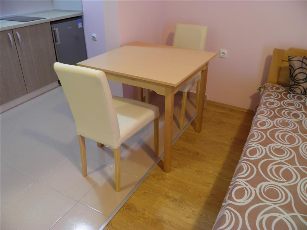 B&B Zmajevo Gnezdo 021 Sremska Kamenica Экстерьер фото